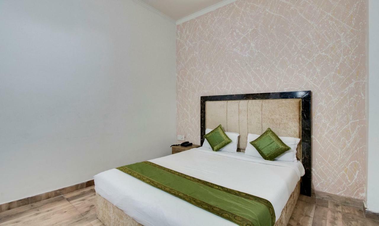 Itsy By Treebo - Royale Inn Meerut Ngoại thất bức ảnh