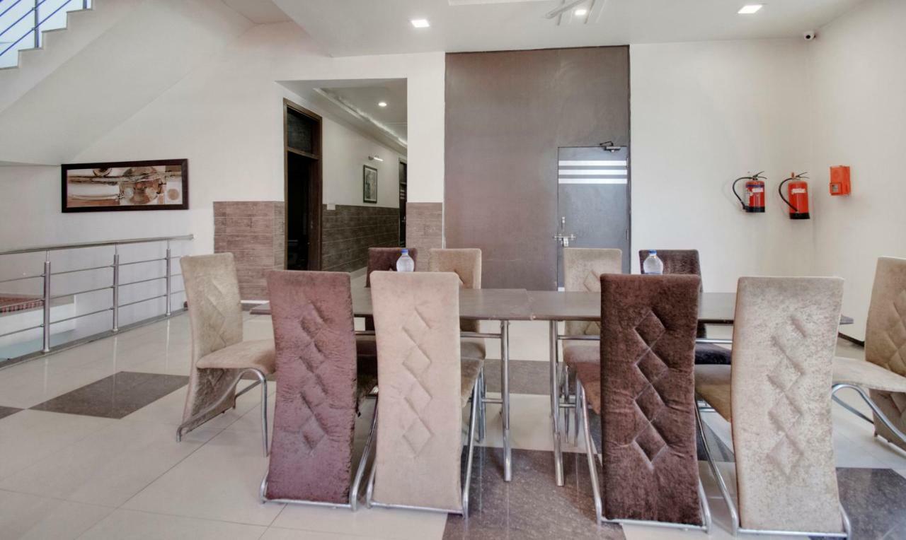Itsy By Treebo - Royale Inn Meerut Ngoại thất bức ảnh